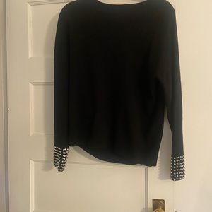 Blk cashmere crew neck rhinestone cuffs